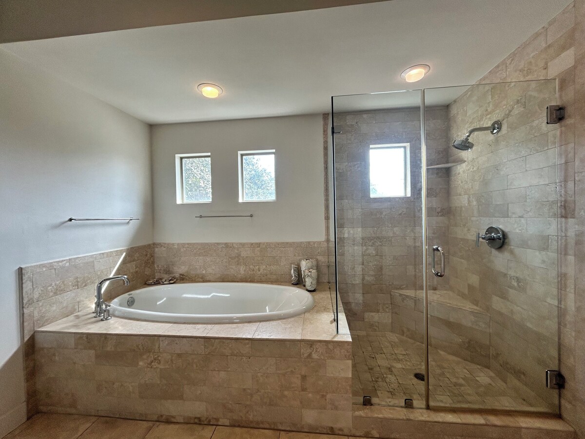 Photo 31 of Gorgeous Central Austin home minutes from UT and Downtown