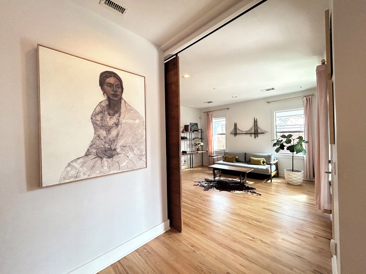 Photo 15 of Gorgeous Central Austin home minutes from UT and Downtown