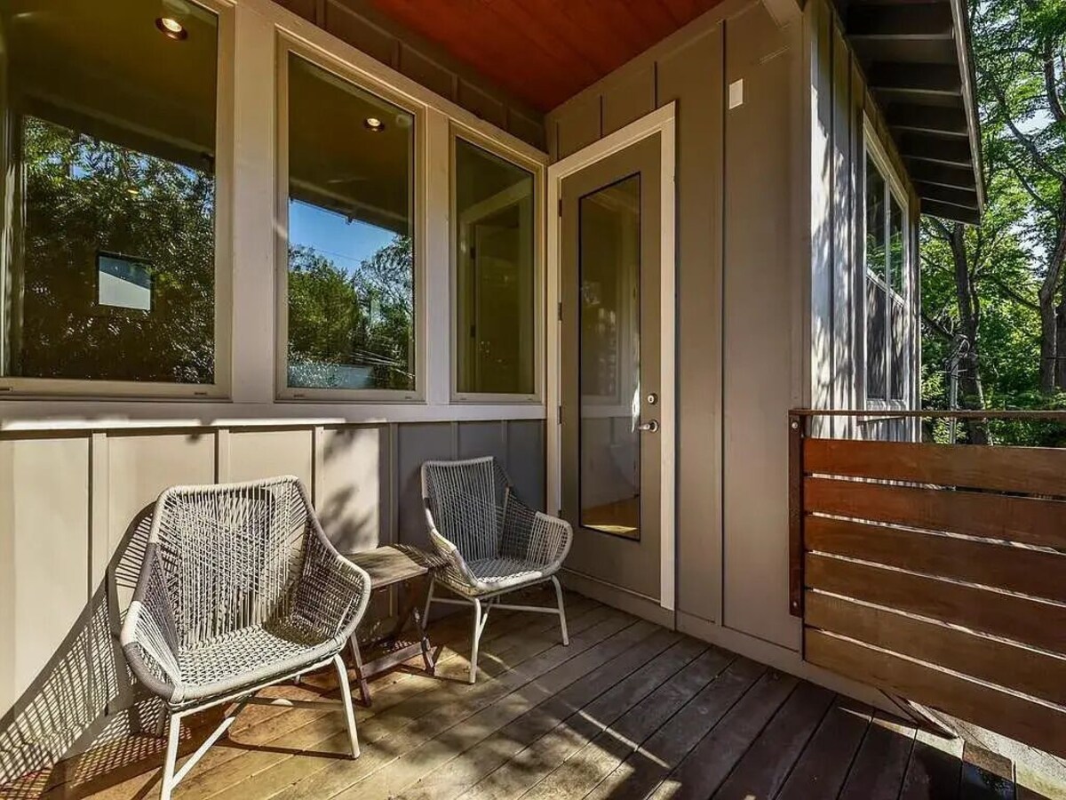 Photo 29 of Gorgeous Central Austin home minutes from UT and Downtown