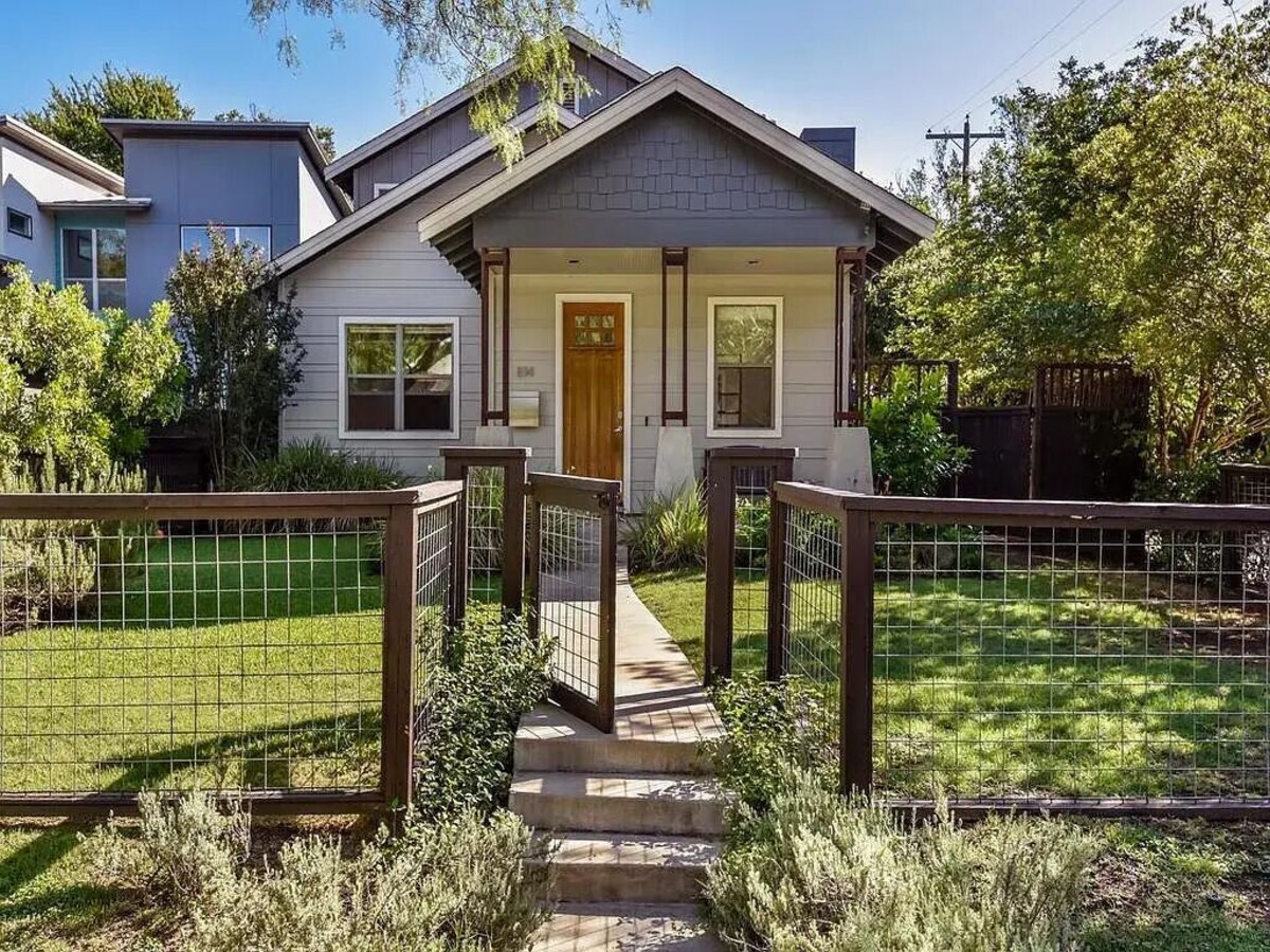 Photo 6 of Gorgeous Central Austin home minutes from UT and Downtown