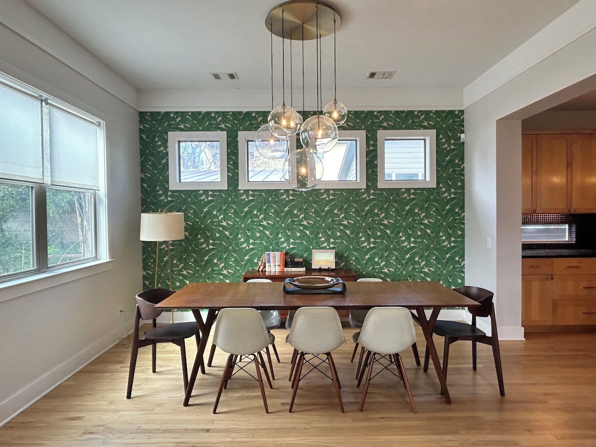 Photo 2 of Gorgeous Central Austin home minutes from UT and Downtown