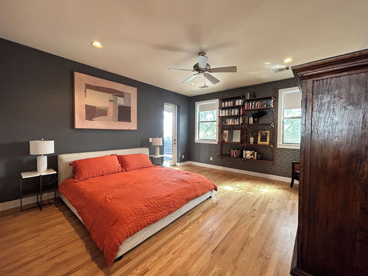Photo 27 of Gorgeous Central Austin home minutes from UT and Downtown