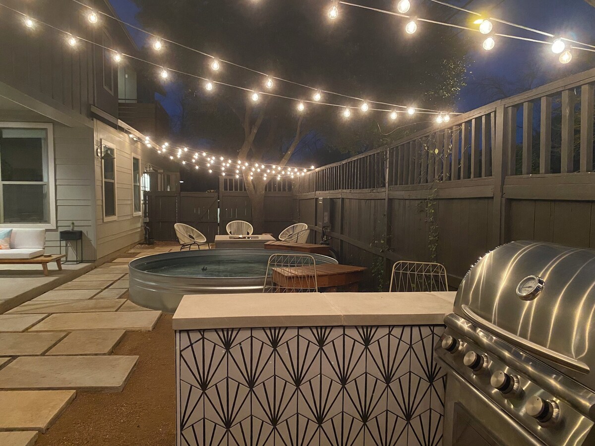 Photo 24 of Gorgeous Central Austin home minutes from UT and Downtown