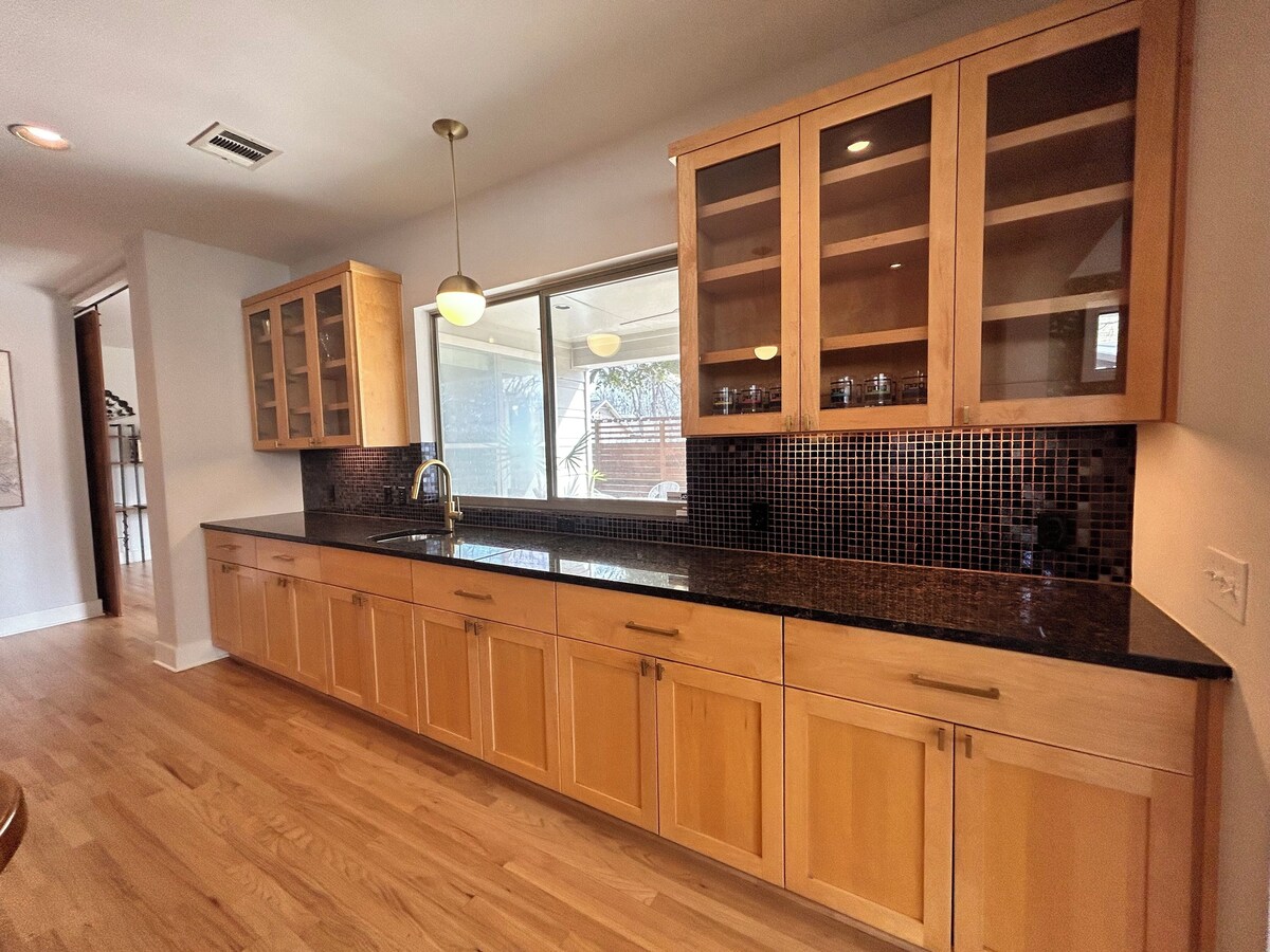 Photo 12 of Gorgeous Central Austin home minutes from UT and Downtown