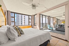 Desk, iron/ironing board, WiFi, bed sheets