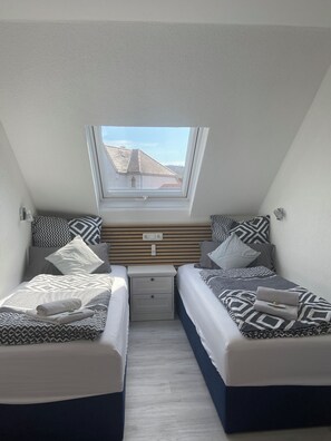 3 soverom, reiseseng for barn, wi-fi og sengetøy