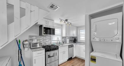 NEW! Charming 2-BR Home, 4 Blocks to the Boardwalk