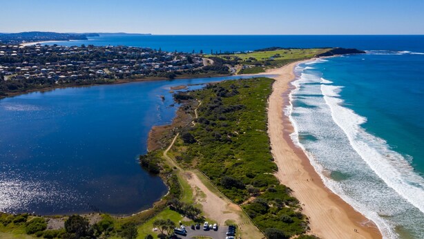 Beach - Cosy 1-Bedroom Unit in Dee Why – Minutes from Beaches, Cafes, and Restaurants! (Dee Why)