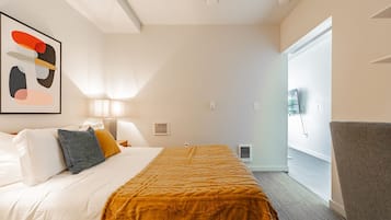 1 bedroom, desk, free WiFi