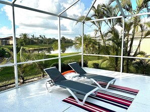 Terrace/patio - Charming Lakeview Home, Heated Saltwater Pool, WiFi, AC, All Brand New Furniture (Venice)