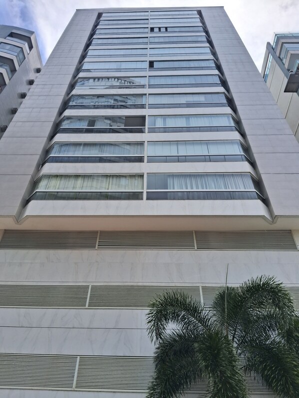Exterior detail - Apartment show on the beach block - Praia do Morro - Guarapari (Praia do Morro Guarapari)