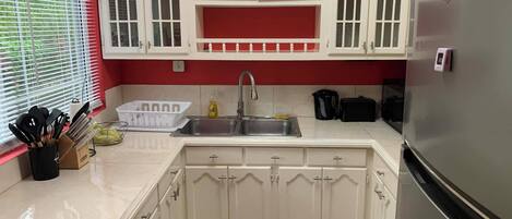 Mikrobølgeovn, ovn, kogeplade