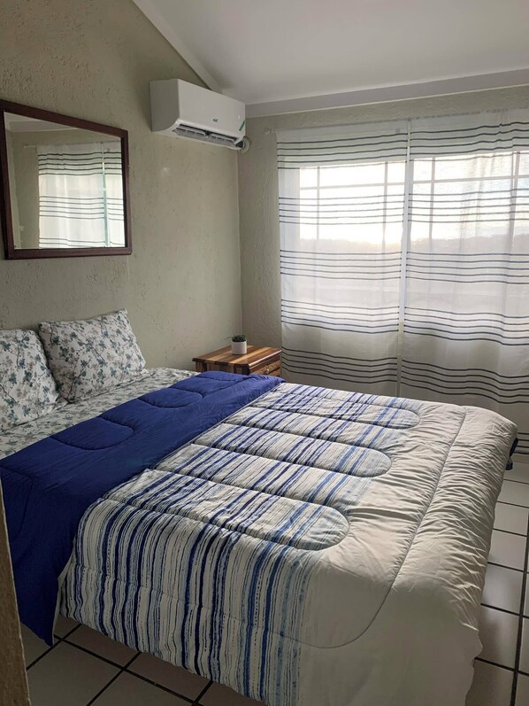 2 chambres, fer et planche à repasser, Wi-Fi, literie fournie