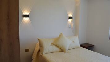Classic Room, 2 Bedrooms | Desk, free WiFi