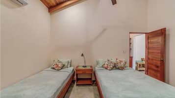 1 chambre, coffres-forts dans les chambres, Wi-Fi, draps fournis