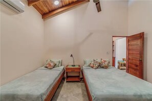 1 bedroom, in-room safe, WiFi, bed sheets