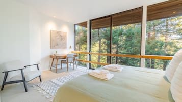 6 habitaciones, tabla de planchar con plancha, internet y ropa de cama