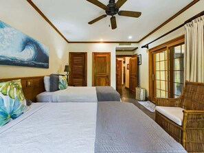 2 habitaciones, tabla de planchar con plancha y cuna de viaje