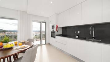 Fridge, microwave, oven, dishwasher