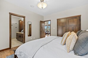 4 habitaciones, escritorio, cuna de viaje y wifi gratis 