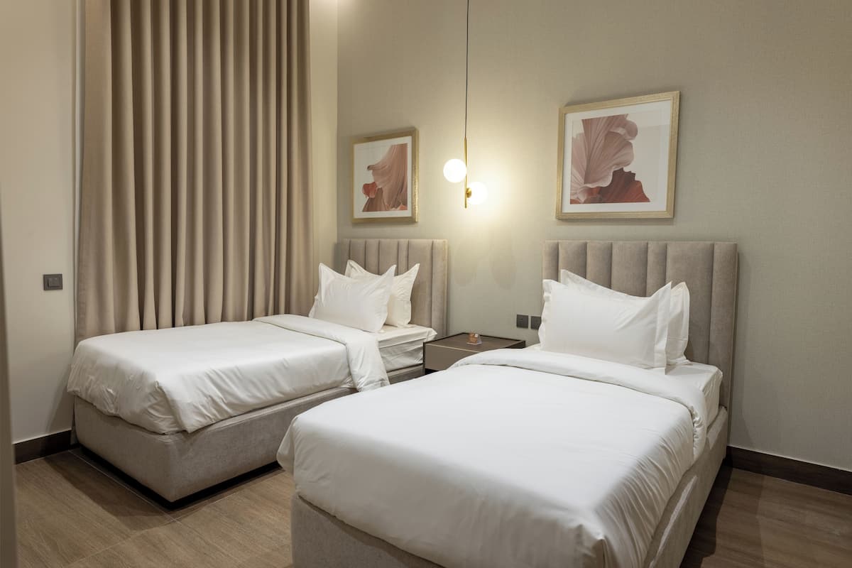 1 bedroom, hypo-allergenic bedding, in-room safe, soundproofing