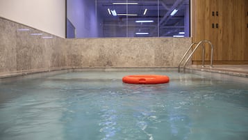 4 piscines couvertes