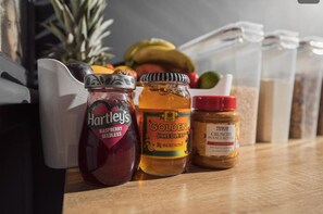 Free daily self-service breakfast  - Frankys Place Residence in Leeds (Leeds)