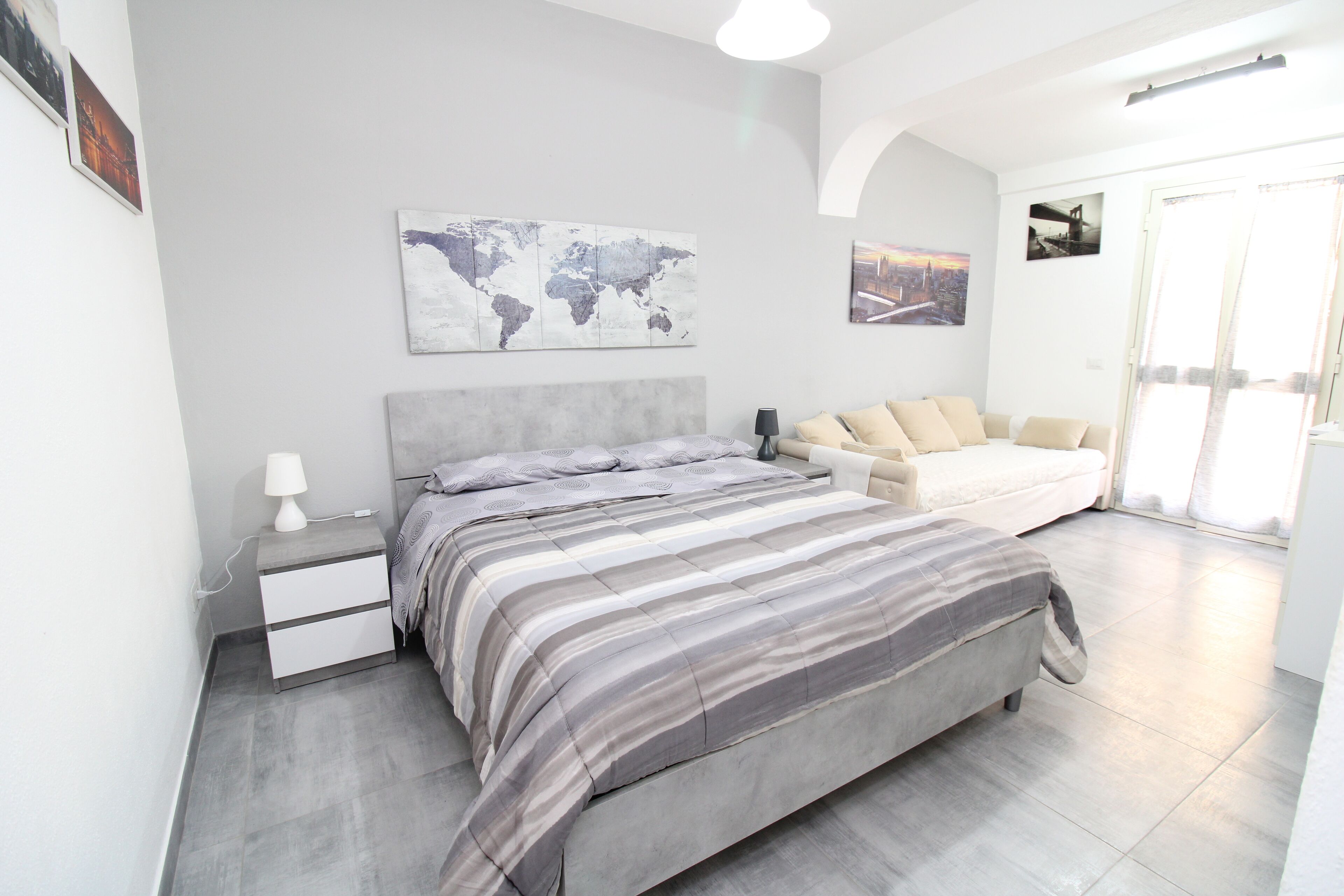 Basic-Dreibettzimmer, Terrasse | Kostenloses WLAN