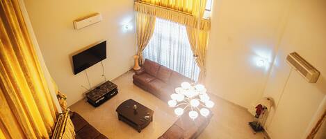 Classic Single Room | Living area