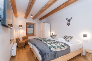 3 chambres, fer et planche à repasser, Wi-Fi gratuit, draps fournis