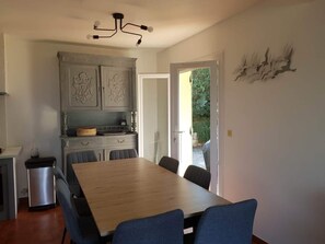 Dining - 4* air-conditioned Villa Abbracciu with heated pool + sea view (Pietrosella)