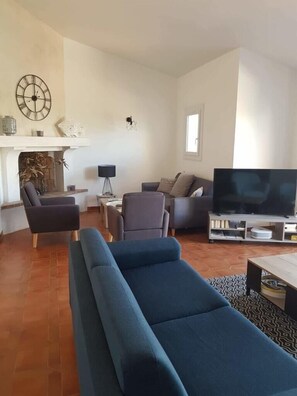 Smart TV - 4* air-conditioned Villa Abbracciu with heated pool + sea view (Pietrosella)