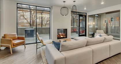 Sugarhood SLC Penthouse 3BR/2BA/Co-Working Space/Gym & Free Garaged Parking