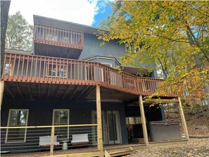 Exterior - Peace in the Poconos (Bushkill)