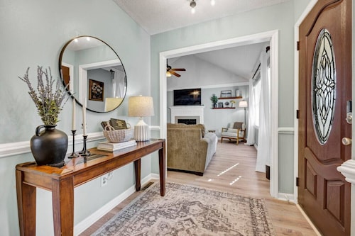 Sawgrass Cottage | 3BR with Deck