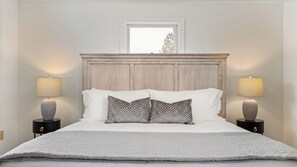 5 室のベッドルーム、デスク、旅行用ベビーベッド、WiFi (無料)