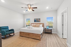 4 bedrooms, iron/ironing board, free WiFi, bed sheets