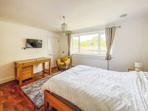 4 camere, Wi-Fi gratuito, lenzuola