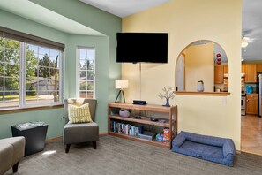 House, Multiple Beds, Patio, Garden View (Sage Country Retreat) | Living area | 42-inch flat-screen TV with digital channels