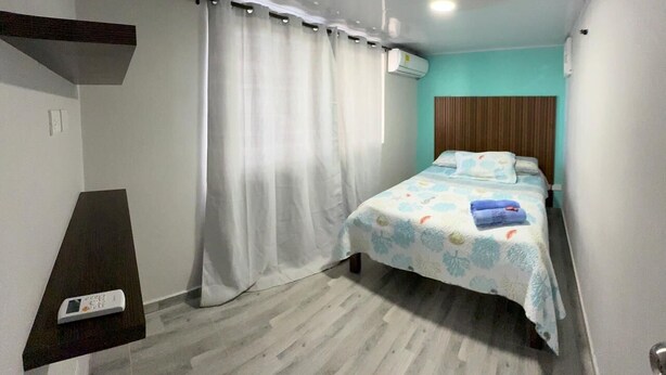 Comfort Double Room, Oceanfront | WiFi (free) - hotel luna azul tropical  (San Andrés)