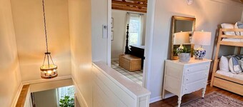 Charming 2-bedroom cottage with WiFi, AC in wonderful Prospect