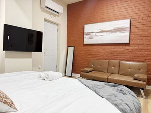 1 bedroom, iron/ironing board, WiFi, bed sheets