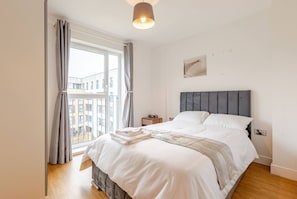 2 Schlafzimmer, Bügeleisen/Bügelbrett, WLAN, Bettwäsche