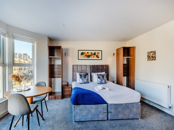 1 bedroom, free WiFi, bed sheets