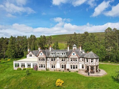 The Carnegie Rooms at Aultnagar Lodge - UK48666