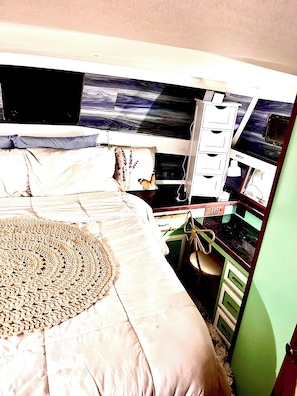 Cabin, Bay View | 1 bedroom, WiFi