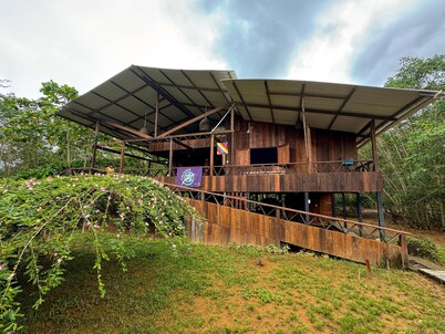 NUTRIA HOUSE