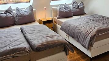 4 Schlafzimmer, kostenloses WLAN, Bettwäsche
