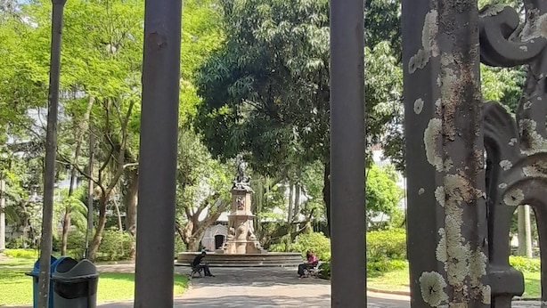 Property grounds - 5 minutes from the subway and the beach. Suitable for families or those coming for work! (Flamengo Rio de Janeiro)