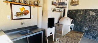 Orchid House - Arembepe 